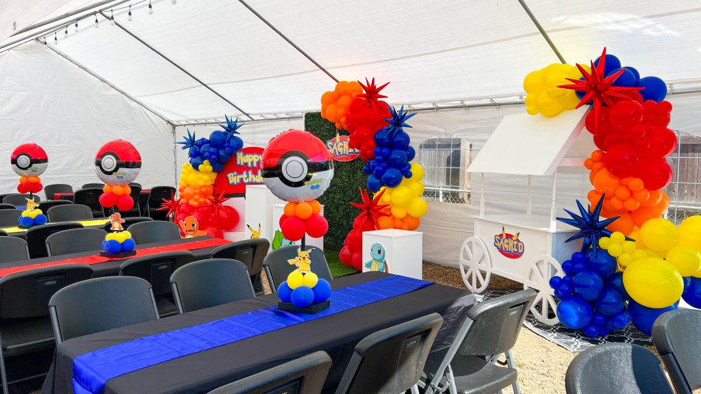 table and chair rental in the denver metro area, complete with linens: table cloth and table runner. Tablescape setup available as well, with chargers and plates.